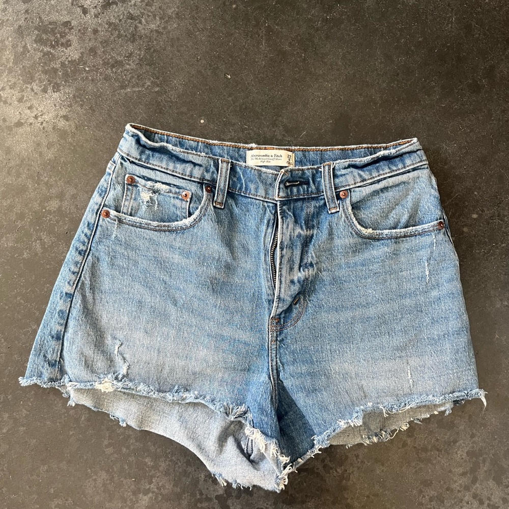 Abercrombie & fitch 90s cutoff short